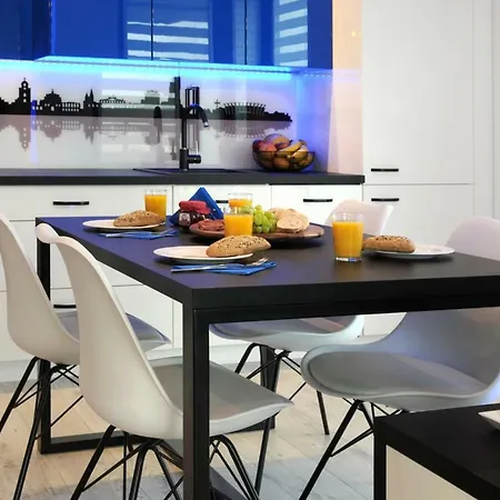 Bulwary Wislane P&O Serviced Apartments With Ac Varšava Exteriér fotografie